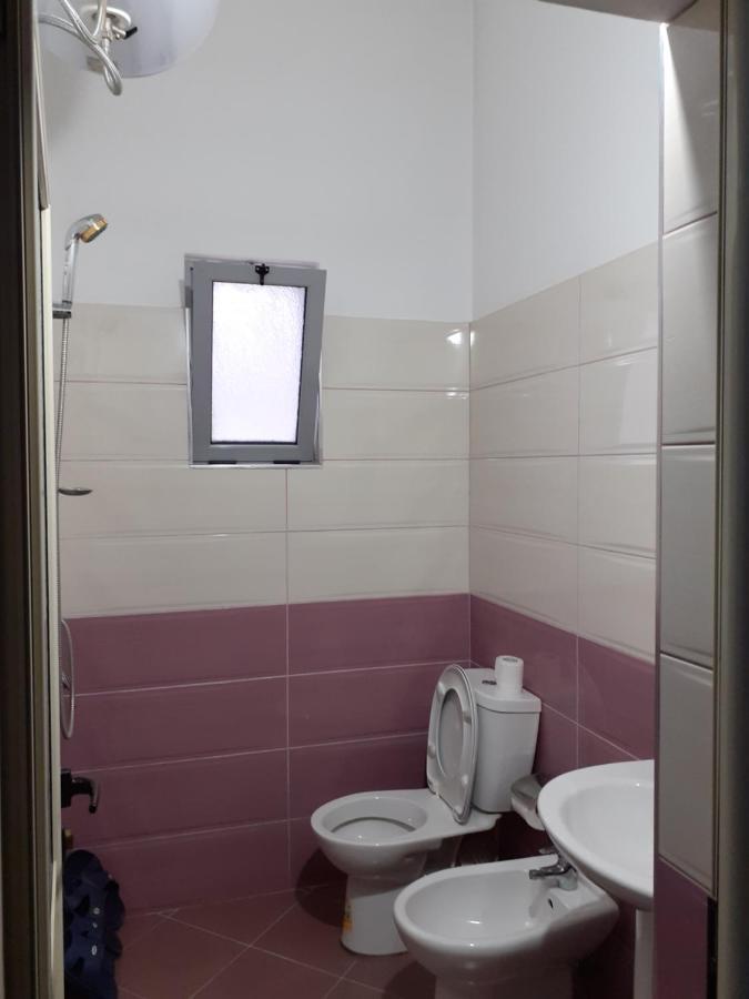 Hotel Shpetimi Zhaban Exterior foto